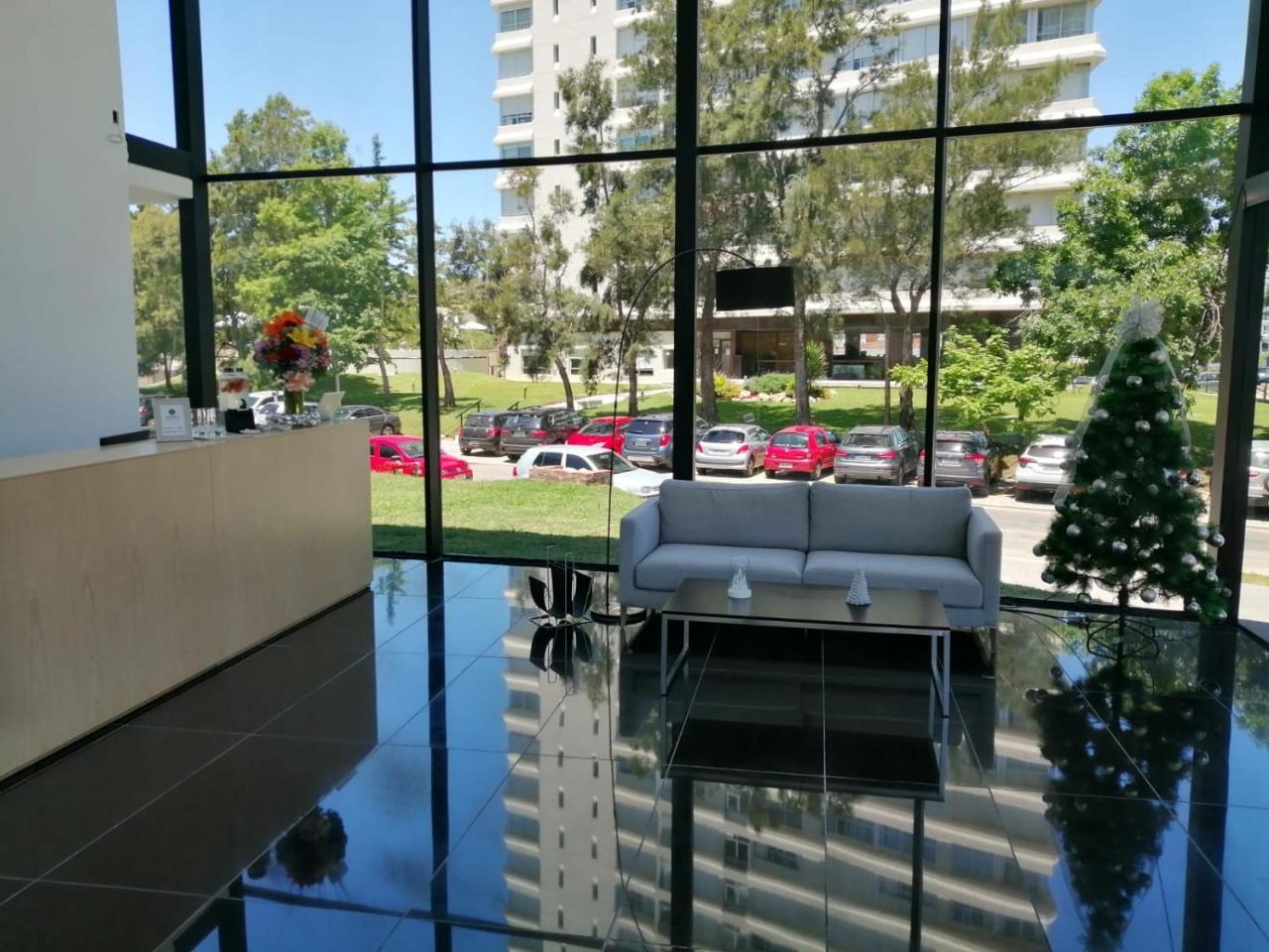 Don Majestic Hotel بونتا دل استي المظهر الخارجي الصورة